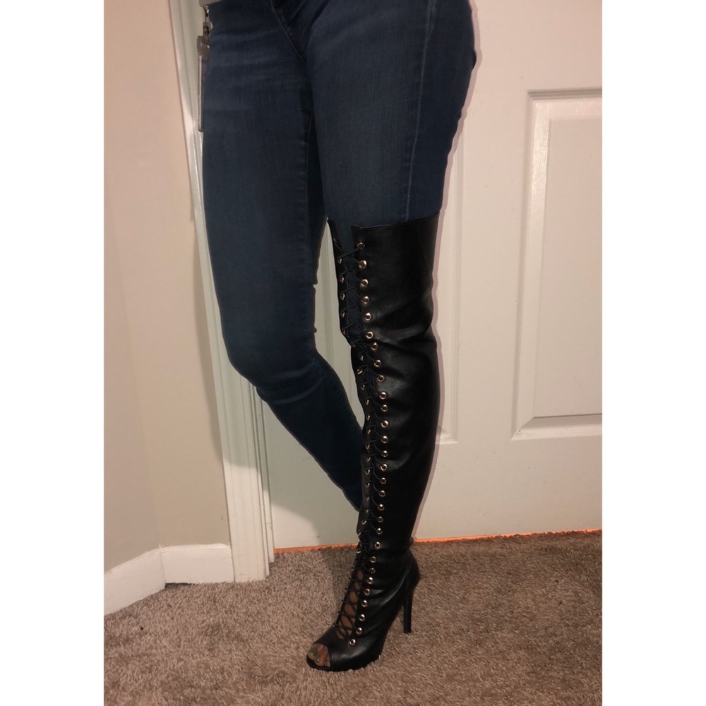 DollHouse thigh high boots 👢
